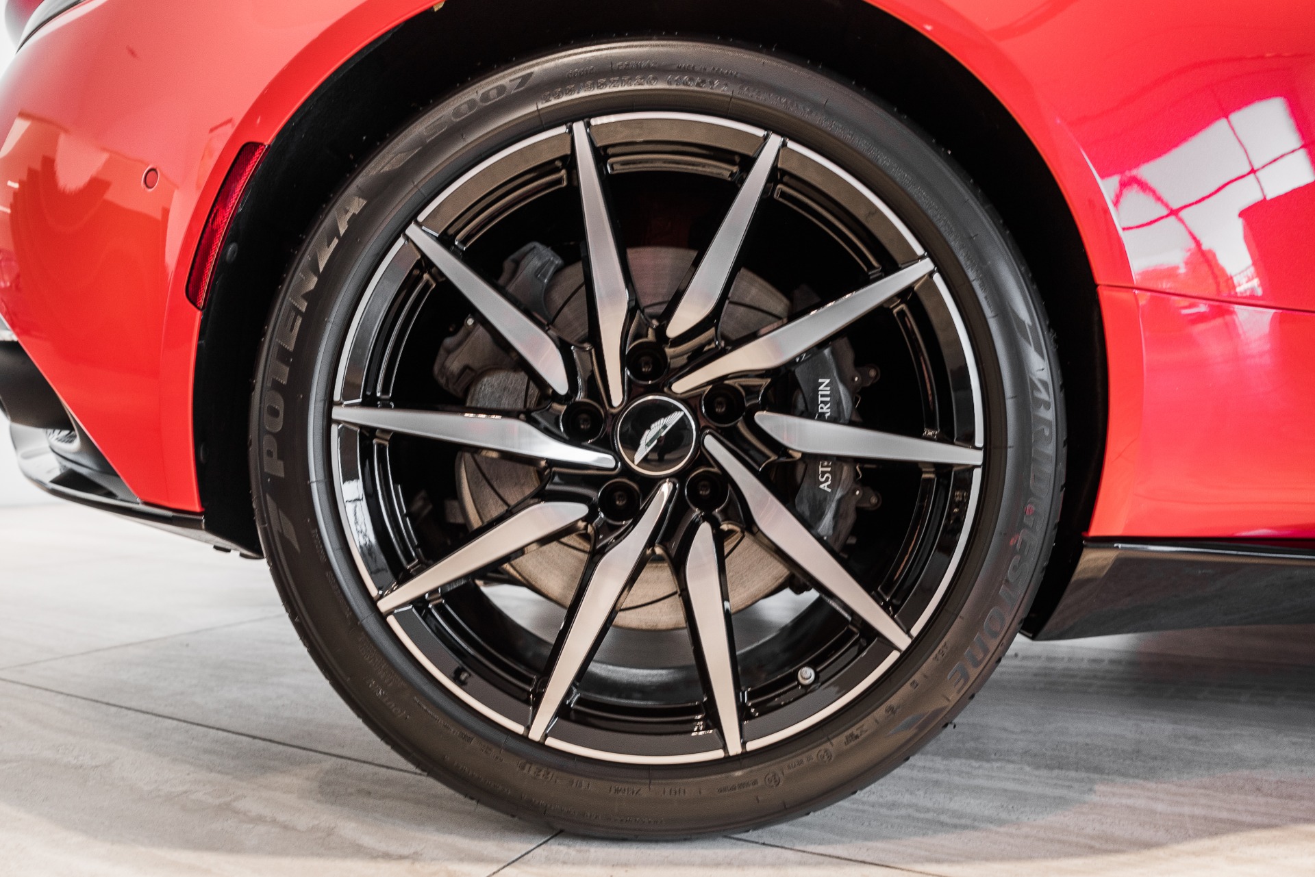 Aston Martin DB11 Tyre Cushions