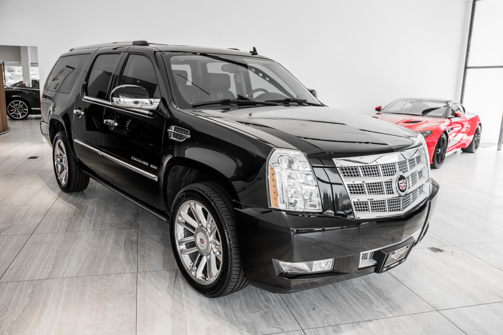 Аренда cadillac escalade esv