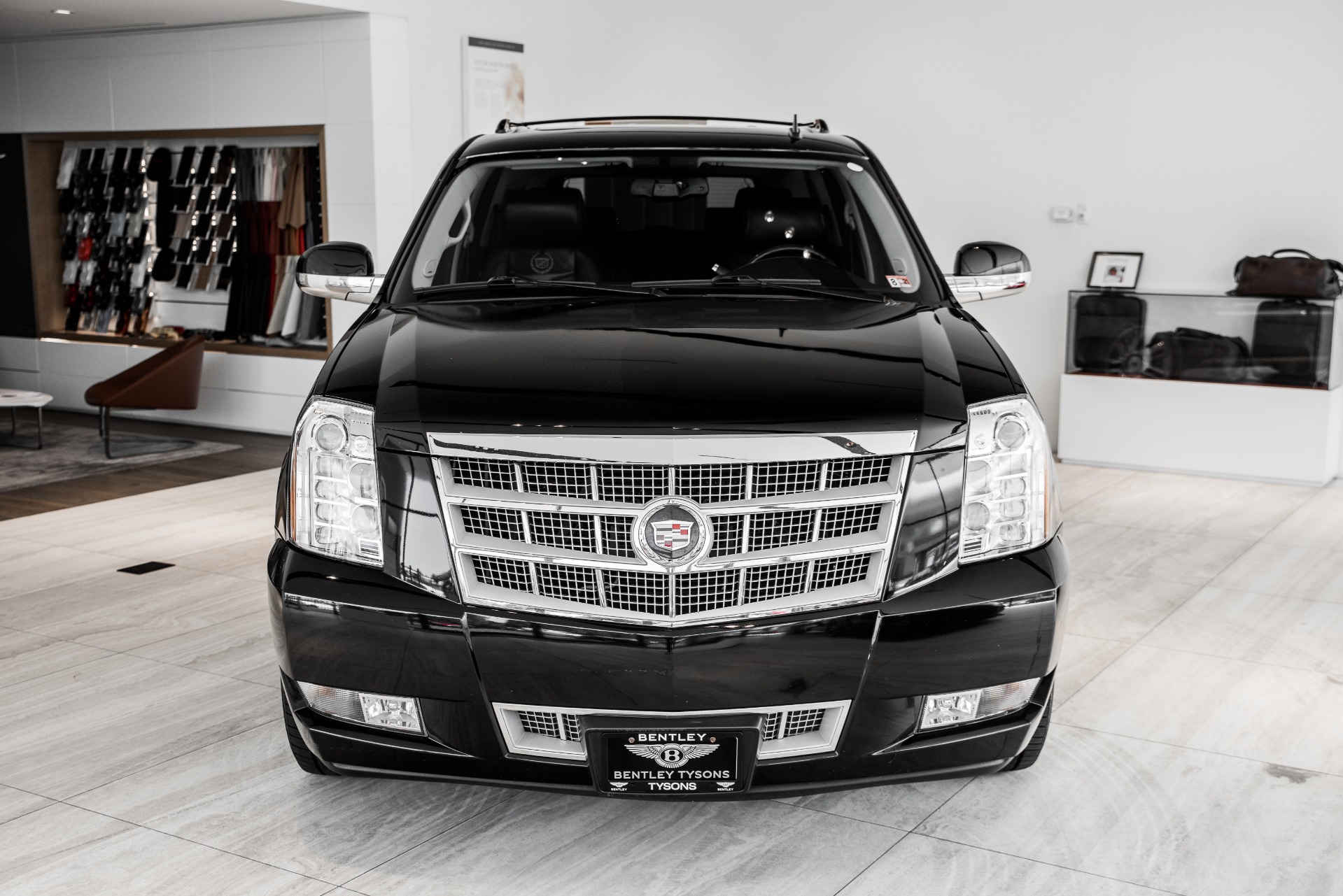 2014 Cadillac Escalade ESV Platinum Stock P231726 for sale near