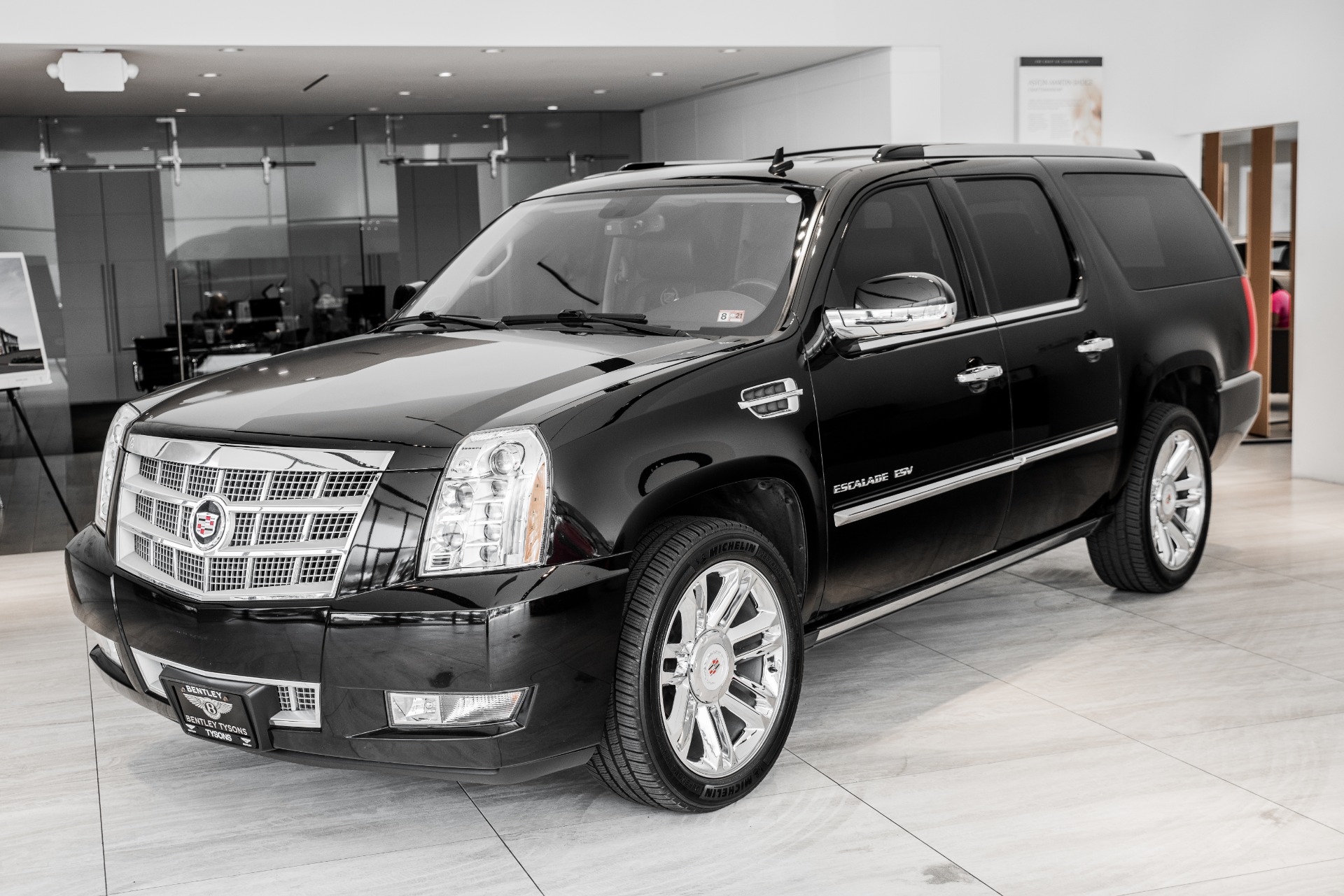 2014 Cadillac Escalade ESV Platinum Stock P231726 for sale near