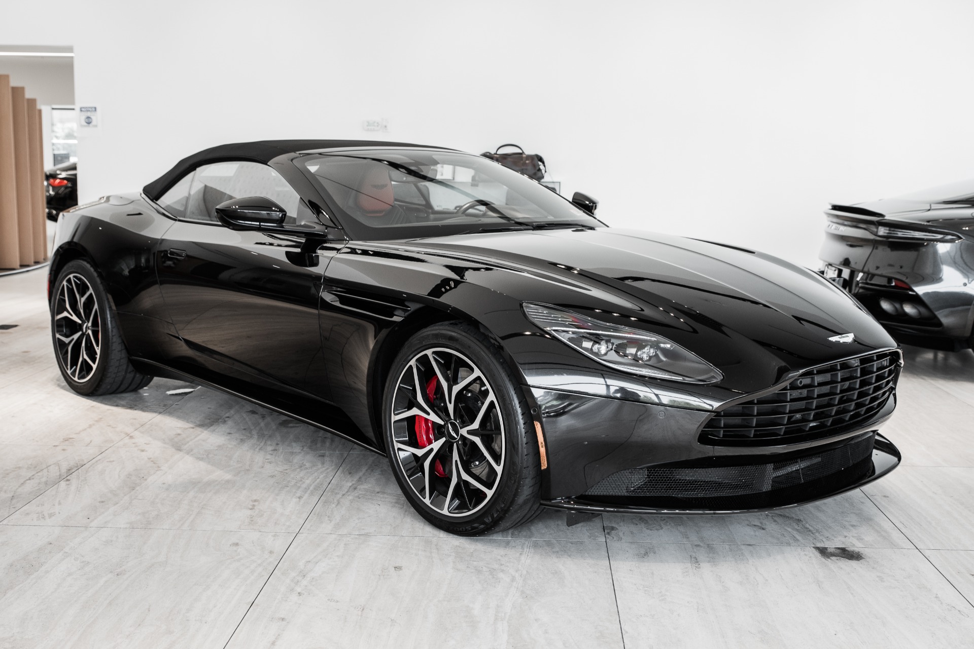 ASTON MARTIN DB11 Volante 4.0 V8 Bi-Turbo Occasion 174 900.00 CHF