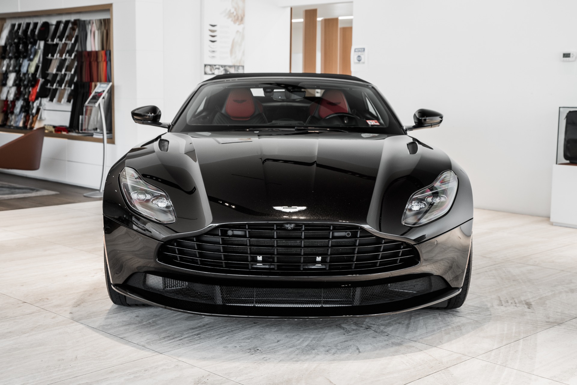 ASTON MARTIN DB11 Volante 4.0 V8 Bi-Turbo Occasion 174 900.00 CHF