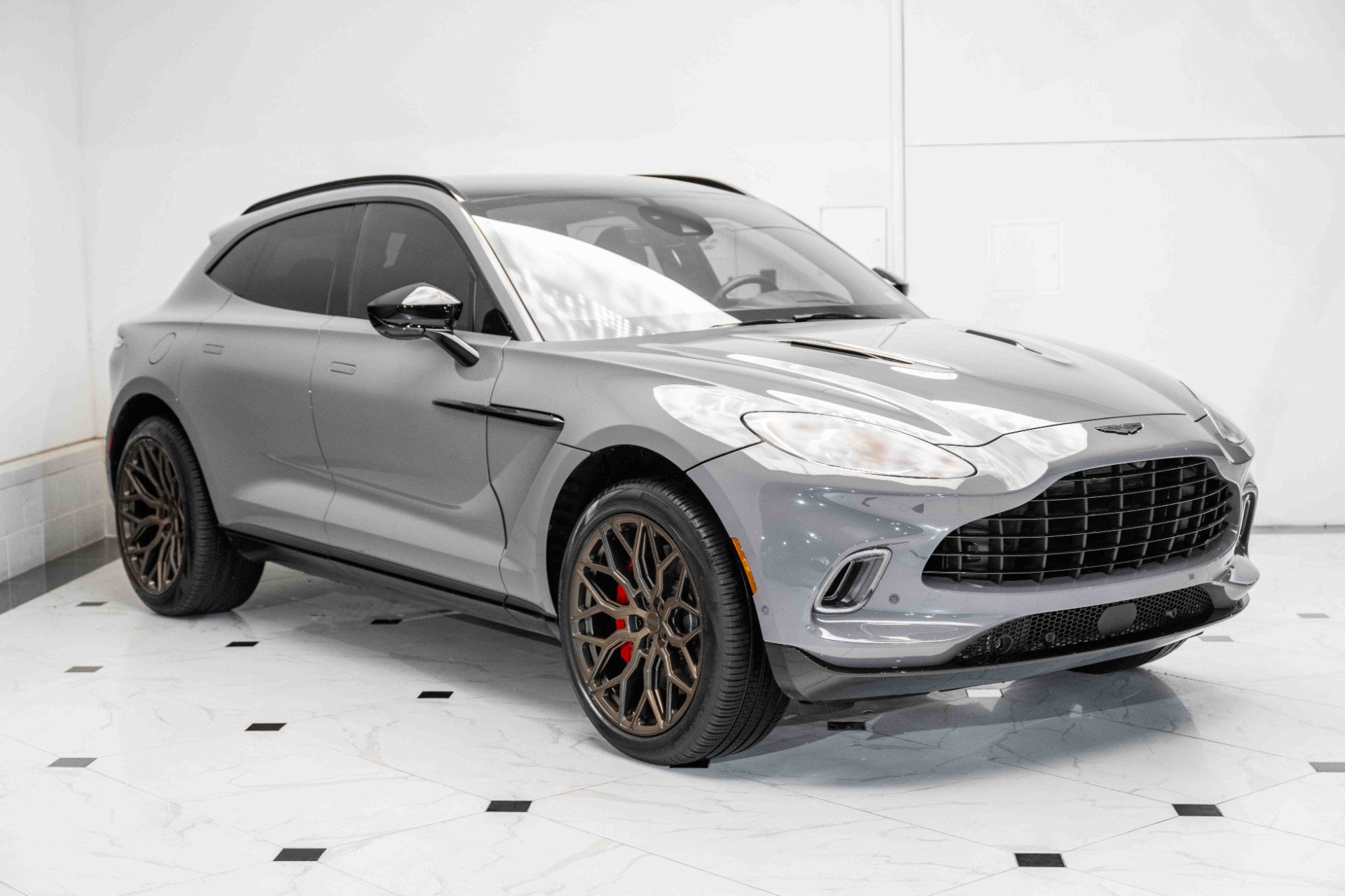 Used 2021 Aston Martin Dbx Base For Sale ($169,995) 