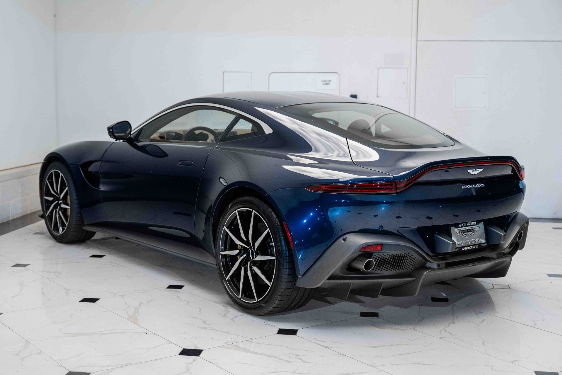 Used 2019 Aston Martin Vantage Base with VIN SCFSMGAWXKGN00297 for sale in Ashburn, VA