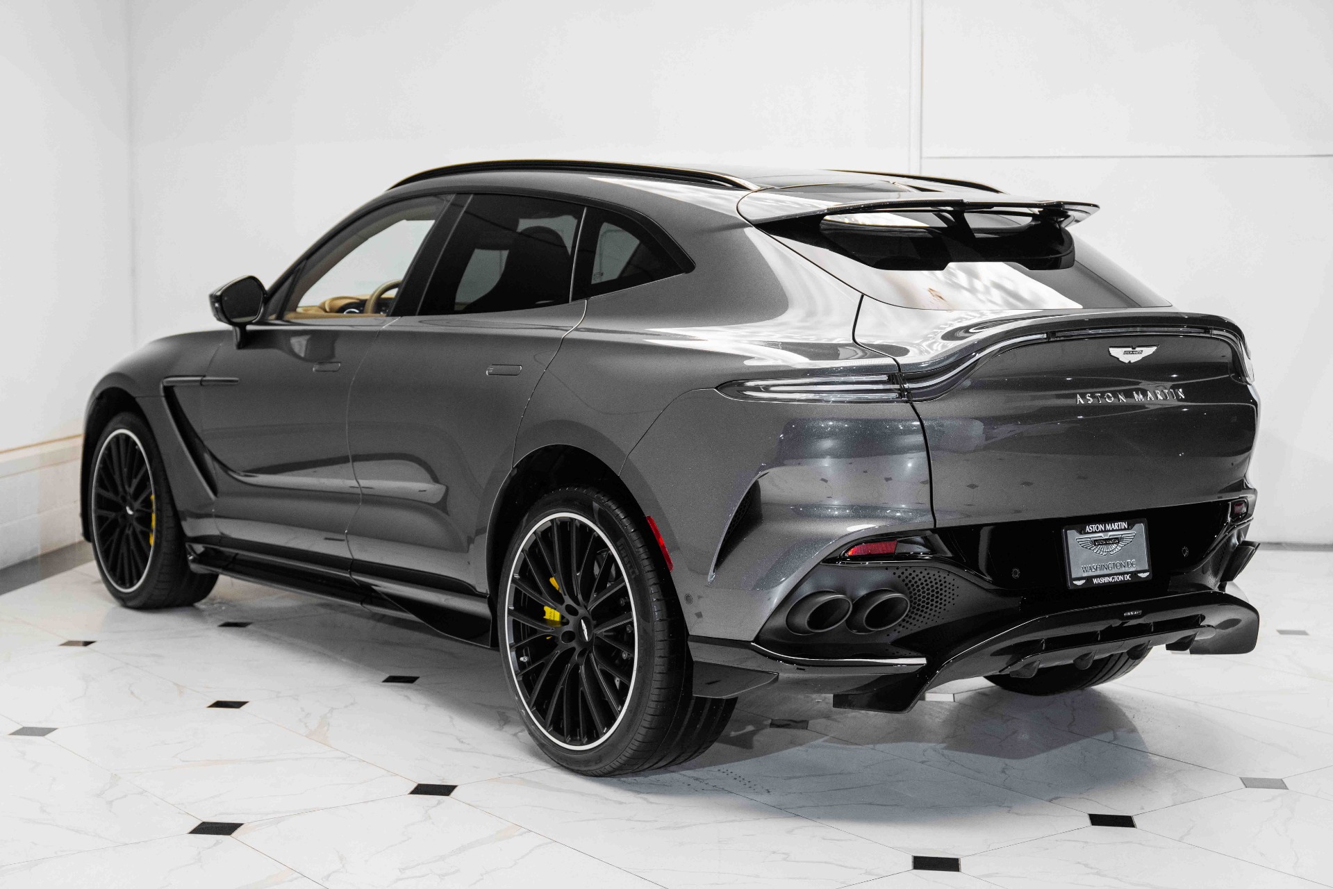 Used 2023 Aston Martin DBX 707 with VIN SD7VUJBWXPTV05876 for sale in Ashburn, VA